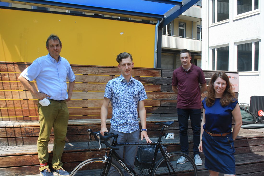 Prof. Dr.-Ing. Harald Mandel, Julian Kehl, Nico Hofmann und Dr. Anna Christmann MdB (v. l. n. r.) beim gemeinsamen Treffen.