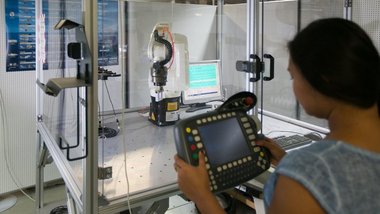 Labor Maschinen-CAM