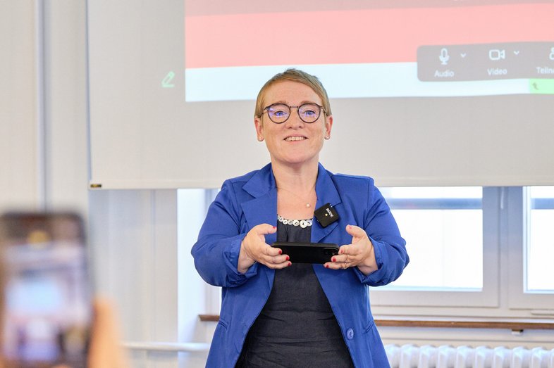 Simone Fischer MdB begrüßte alle Gäste