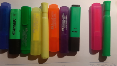 Darstellung der Trainings- und Testmenge der Klasse „Marker" Foto mit Marker, Fineliner und Wäscheklammer