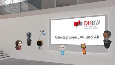 Das Gruppenbild der Avatare beim Meeting der Arbeitsgruppe „VR und AR“ Das Gruppenbild der Avatare beim Meeting der Arbeitsgruppe „VR und AR“