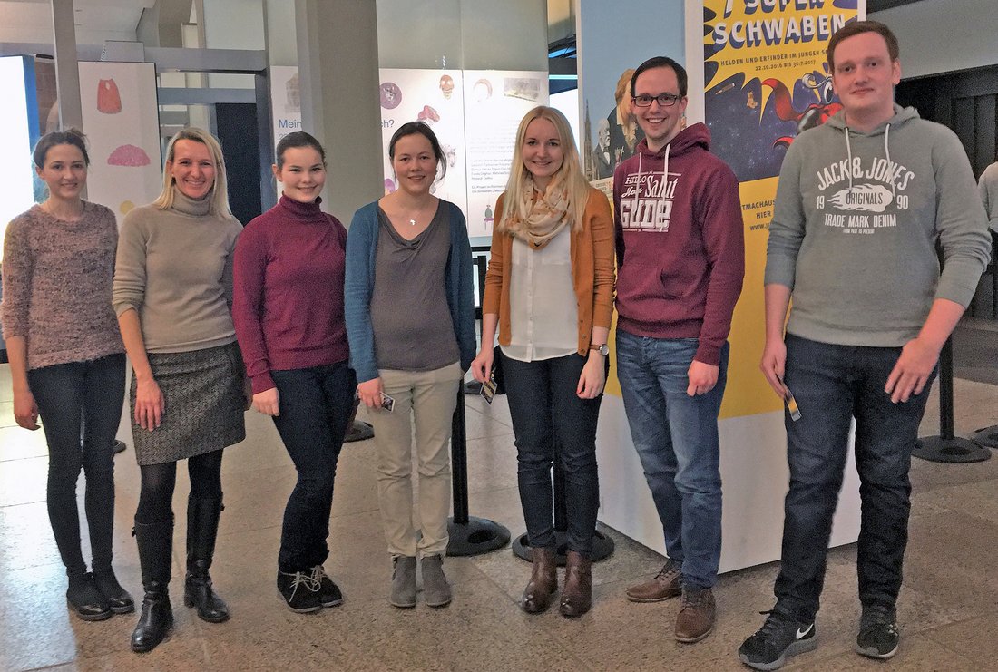 Studierende mit ZIK-Leiterin Doris Kupferschmidt bei der Landesausstellung „Die Schwaben“.