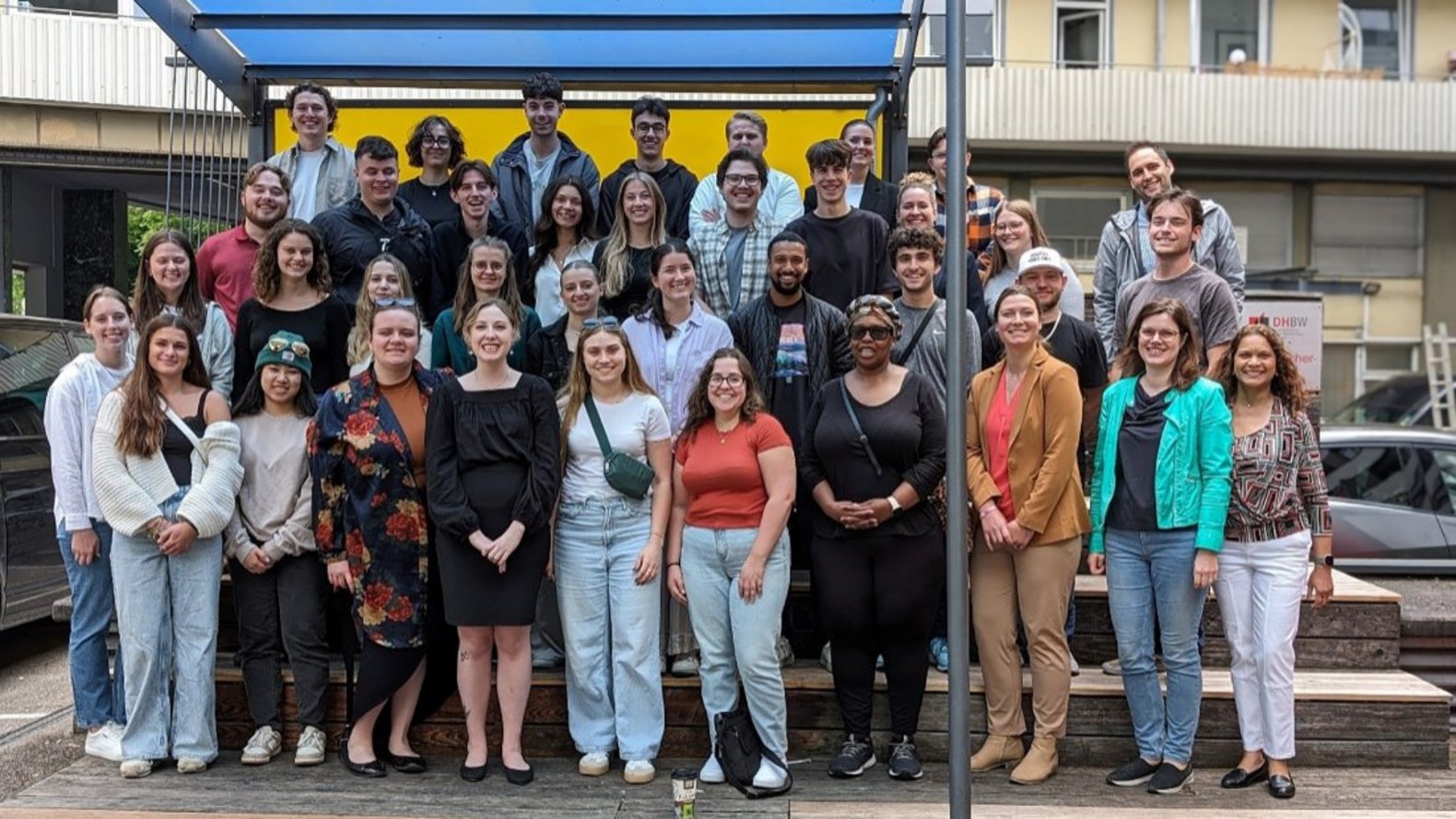 Gruppenbild mit Studierenden und Professorinnen der University of Wisconsin Milwaukee 