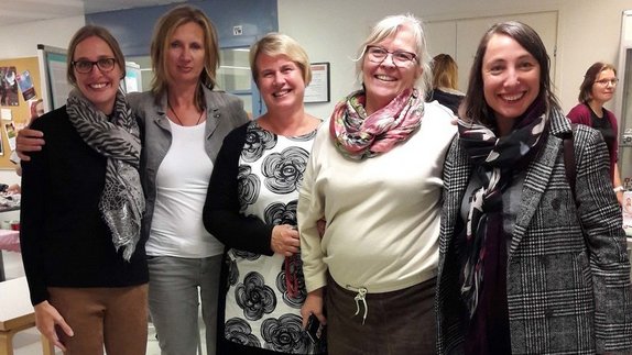 Die Projektpartnerinnen an der University of Applied Siences im finnischen Oulu: von links nach rechts: Prof. Bettina Flaiz, Studiendekanin Anke Simon, Marja Kinisjärvi, Dr. Tiina Tervaskanto-Mäentausta, Dr. Rose Seifert.