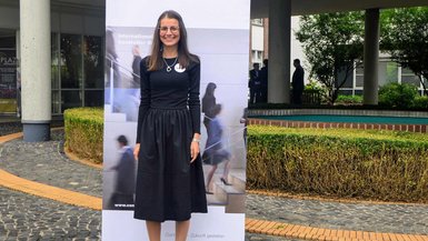 Helen Denninger, Absolventin der DHBW Stuttgart, bei der Verleihung des ICV Newcomer Awards Helen Denninger, Absolventin der DHBW Stuttgart, bei der Verleihung des ICV Newcomer Awards