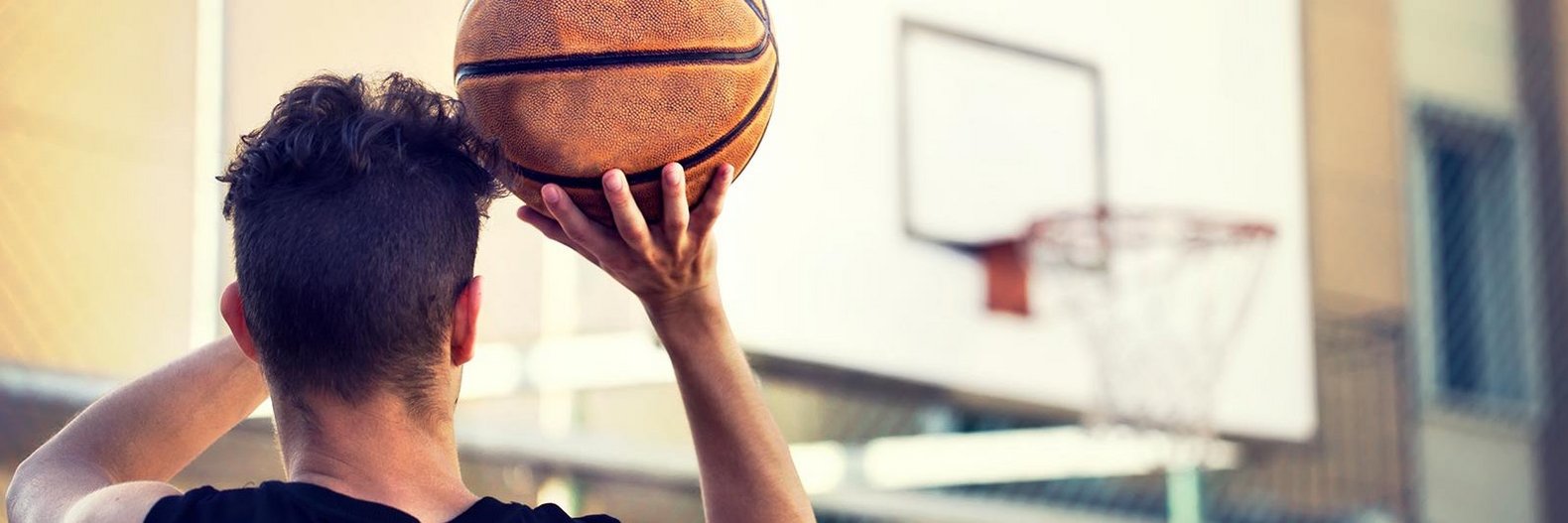 Basketballspieler (Foto©iStock.com/fcscafeine)