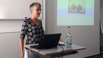 Frau Dr. Proksch, Pflegedirektorin des Klinikums am Steinenberg, Reutlingen Frau Dr. Proksch, Pflegedirektorin des Klinikums am Steinenberg, Reutlingen