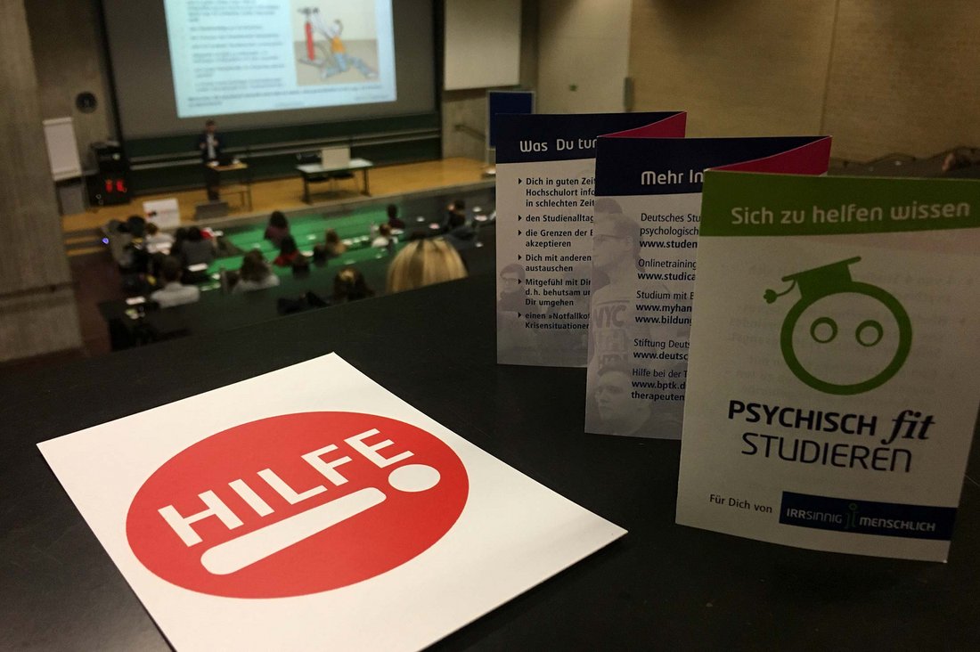 „Psychisch fit studieren“ ist ein Präventionsprojekt von Irrsinnig Menschlich e.V. in Kooperation mit Hochschulen.