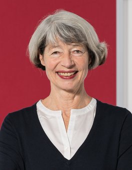 Prof. Dr. Andrea Steinhilber