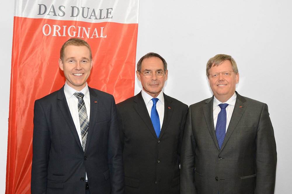 Dr. Wolf Dieter Heinbach, neuer Kanzler, Prof. Arnold van Zyl, Präsident der DHBW, Prof. Dr. Peter Väterlein, künftiger Vizepräsident. Bild: DHBW Präsidium.