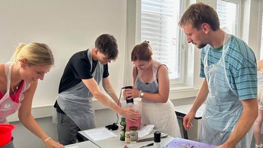 Pflegestudis kochen mit Wraps