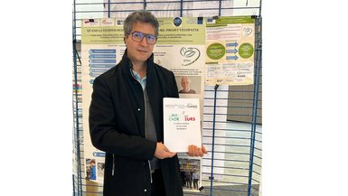 Prof.Dr. El hadj Dogheche presenting at the Tuesday of Researchers Event, Mons, Belgium Prof.Dr. El hadj Dogheche presenting at the Tuesday of Researchers Event, Mons, Belgium
