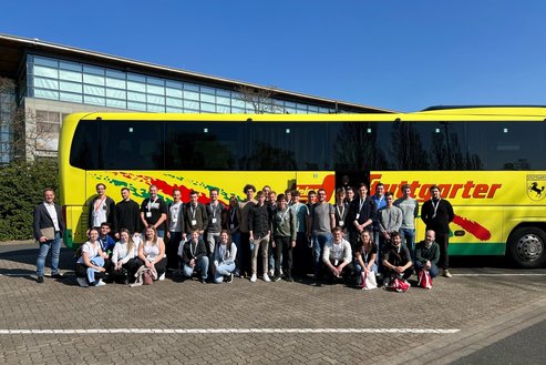 Studierende auf der Hannovermesse