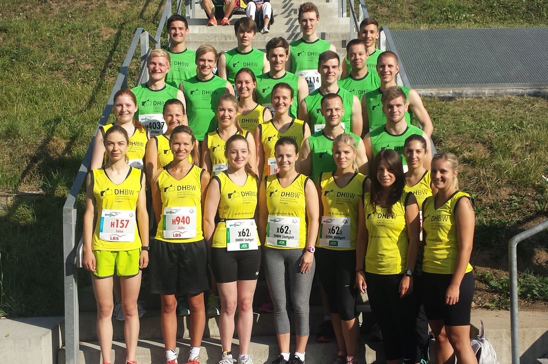 Team der DHBW-Sportler beim 22. Stuttgarter Lauf
