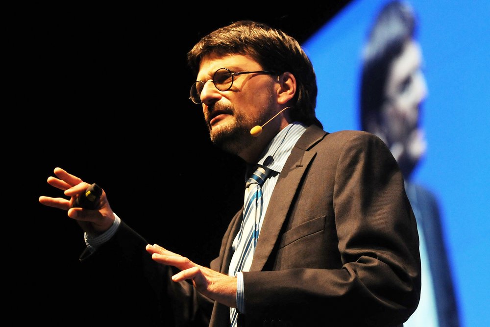 Erik Händeler beim Vortragen, Foto: Wolfgang List