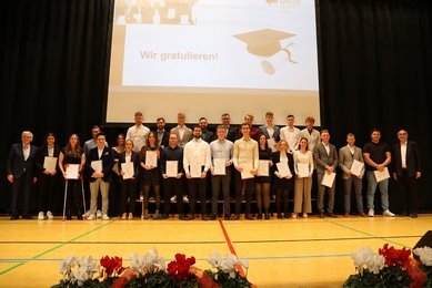 Gruppenbild des Studiengangs Maschinenbau - Konstruktion und Entwicklung