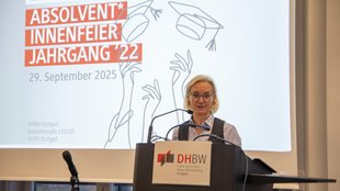 Prof. Dr. Monika Sagmeister während ihrer Rede.