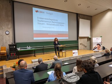Prof. Dr. Beate Sieger-Hanus, Prorektorin für Qualität und Innovation in Studium und Lehre & Dekanin Fakultät Wirtschaft und Gesundheit