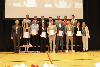 Gruppenbild des Studiengangs Wirtschaftsingenieurwesen - Mobility and IT