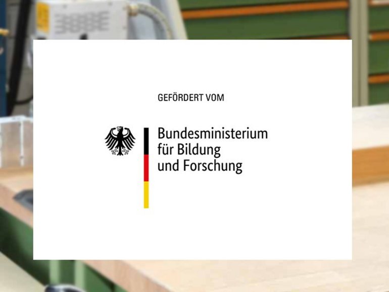 Professor Dr. Joachim Grill und die Bild-Wort-Marke „Gefördert vom Bundesministerium für Bildung und Forschung