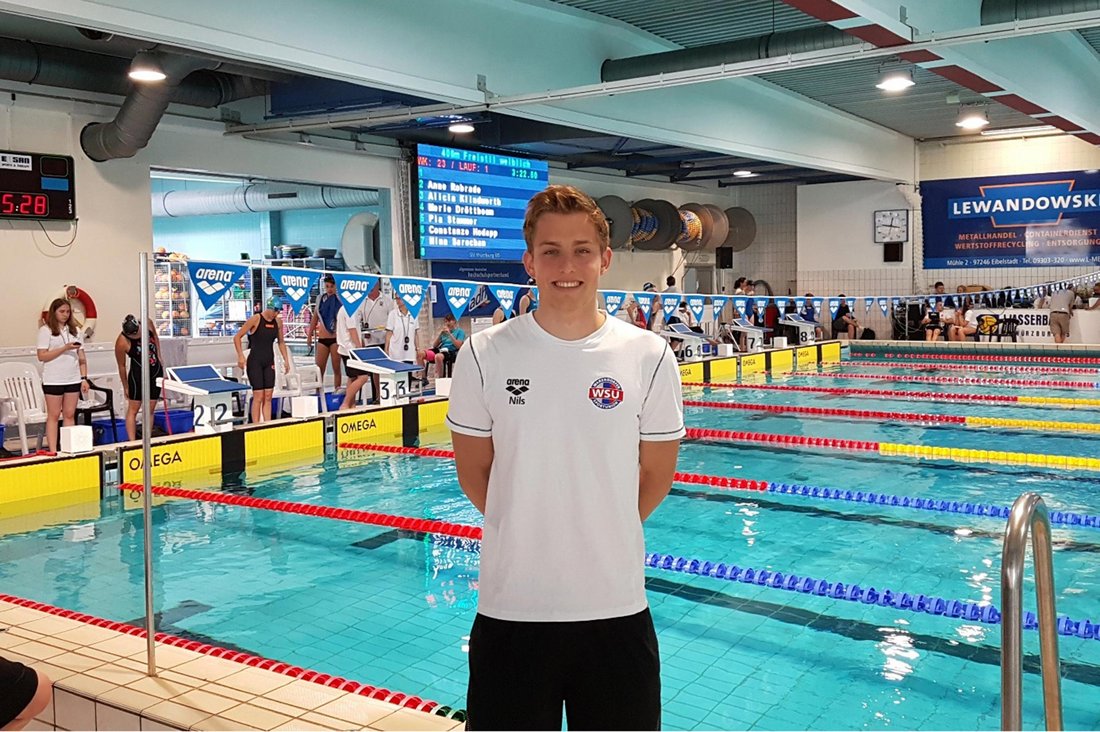 DHBW Stuttgart Student Nils Holstermann bei der Deutschen Hochschulmeisterschaft im Schwimmen