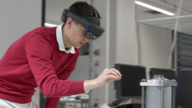 Lernszenario mit Mixed-Reality-Brille