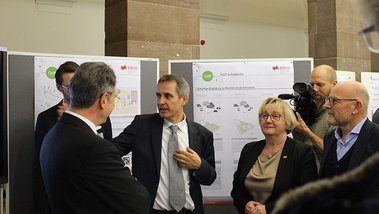 Während der Prämierungsfeier des Ideenwettbewerbs „Mobilitätskonzepte für den emissionsfreien Campus“ (Foto: DHBW Stuttgart) Während der Prämierungsfeier des Ideenwettbewerbs „Mobilitätskonzepte für den emissionsfreien Campus“ (Foto: DHBW Stuttgart)