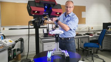3-D-Scanner im Labor Maschinen-CAM 3-D-Scanner im Labor Maschinen-CAM