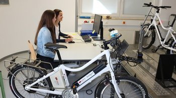 Labor Fahrerassistenzsysteme Labor Fahrerassistenzsysteme