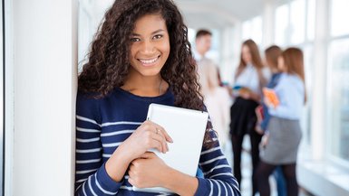 Studentin (Foto©Fotolia) Studentin (Foto©Fotolia)