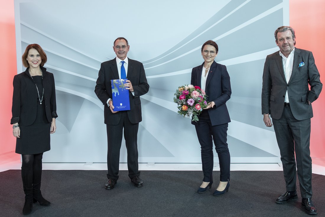 v. l. Staatssekretärin Petra Olschowski MdL, Prof. Arnold van Zyl, Prof. Dr. Martina Klärle, Dr. Stefan Wolf