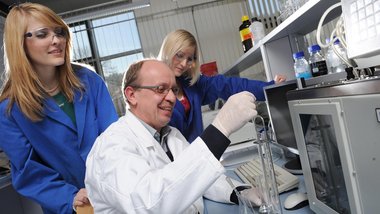 Labor Kunststoffanalytik - Bestimmung der Lösungsviskosität