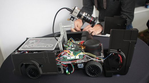 Modellfahrzeug Smarty von innen