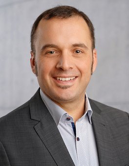 Prof. Dr.-Ing. Michael Kornhaas Prof. Dr.-Ing. Michael Kornhaas