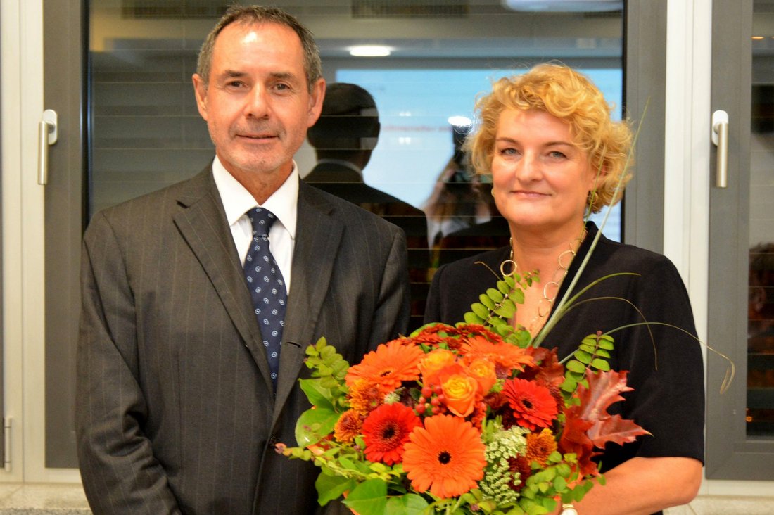 DHBW Präsident Prof. Arnold van Zyl mit Prof. Dr. Doris Nitsche-Ruhland, neu gewähltes nebenamtliches Präsidiumsmitglied. (Foto: DHBW Präsidium)