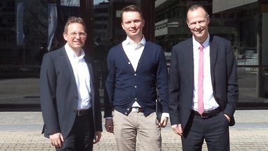Prof. Dr. Thorsten Wingenroth, Thomas Brosch Chief Digital Officer (CDO) der Postbank, Prof. Dr. Detlef Hellenkamp Prof. Dr. Thorsten Wingenroth, Thomas Brosch Chief Digital Officer (CDO) der Postbank, Prof. Dr. Detlef Hellenkamp