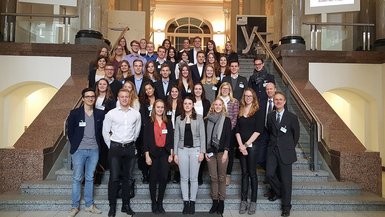 Studierende des Studiengangs BWL-Industrie: Industrielles Servicemanagement besuchen Fachforum 