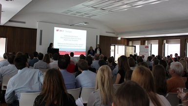 Vorstellung der Ergebnisse mit Studierenden Vorstellung der Ergebnisse mit Studierenden
