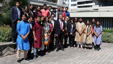 Indische Partnerhochschule an der DHBW Stuttgart Indische Partnerhochschule an der DHBW Stuttgart