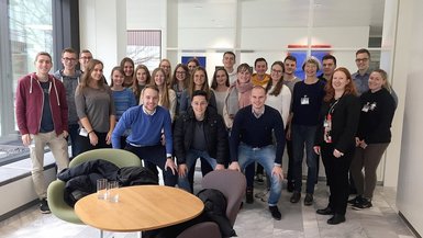 Studierende der DHBW Stuttgart blicken hinter die Kulissen eines Weltmarktführers. Studierende der DHBW Stuttgart blicken hinter die Kulissen eines Weltmarktführers.