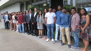 Studierende der SOMAIYA SIMSR in Mumbai/Indien zu Besuch an der DHBW Stuttgart Studierende der SOMAIYA SIMSR in Mumbai/Indien zu Besuch an der DHBW Stuttgart